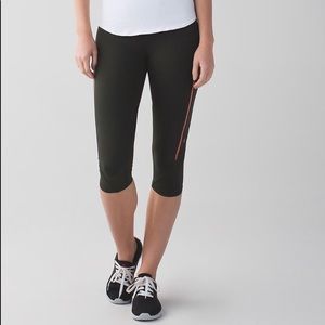 Lululemon Vent it Out Crop